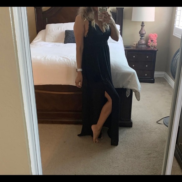 SOLD! Beautiful maxi dress-small - Picture 3 of 9